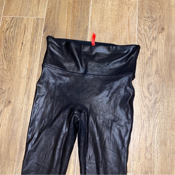 SPANX Faux Leather Leggings SZ S Small #19A - Picture 3 of 6